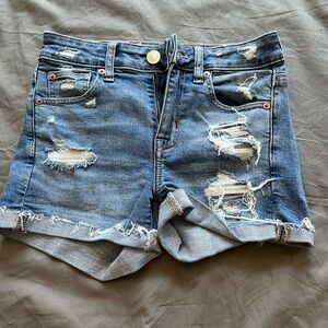 #87 AMERICAN EAGLE Hi-Rise Shortie Light Wash Size 00